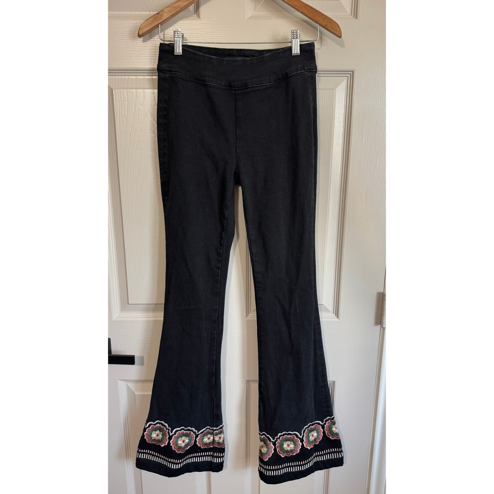 Driftwood Pull On Wyatt Flare Jeans Black Embroidered Floral Hem Size S L32